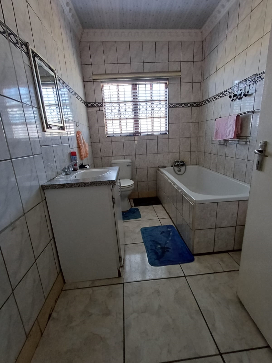 3 Bedroom Property for Sale in Aloevale Eastern Cape